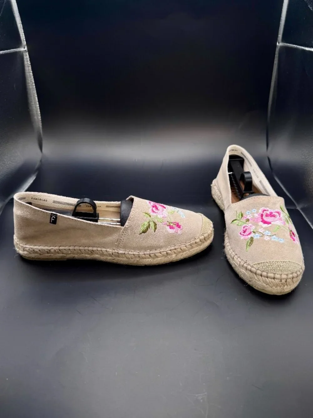 New Sz 9 40 FABIOLAS Espadrilles Suede Embroidered Flats Beige Tan Anthropologie